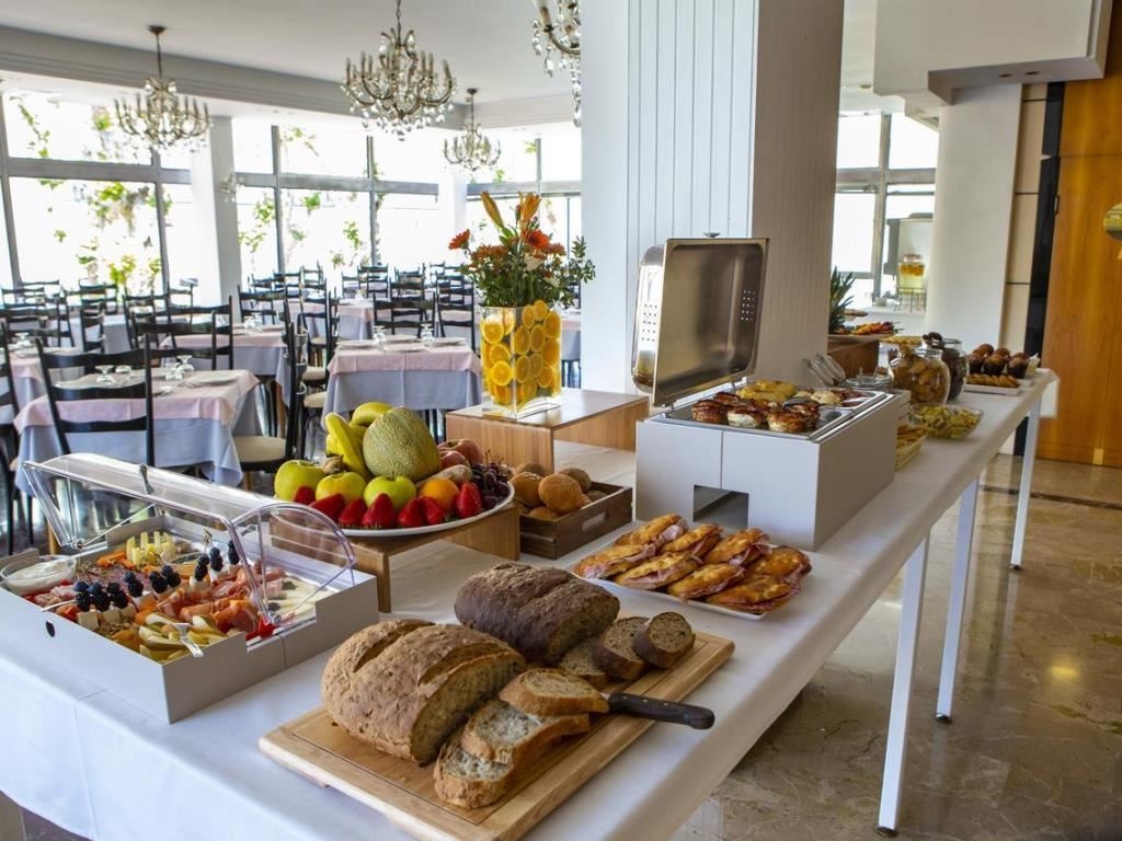 restaurants-restaurant