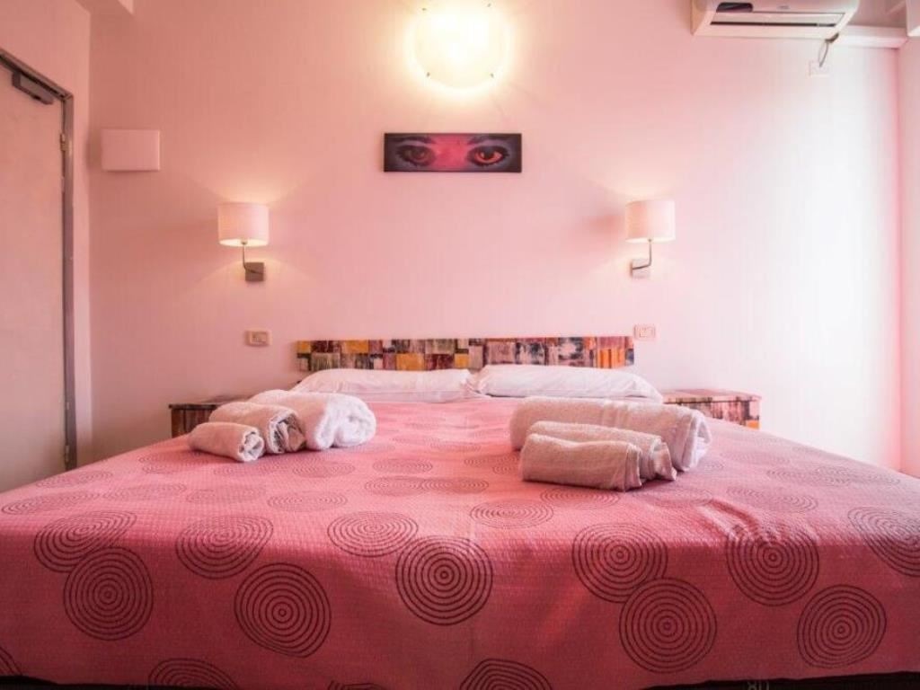 rooms-standard-room-with-balcony