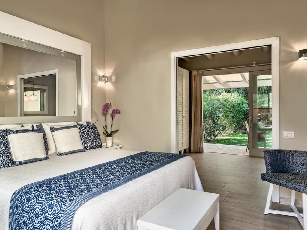 rooms-deluxe-family-plus-bungalow-garden-view-with-patio