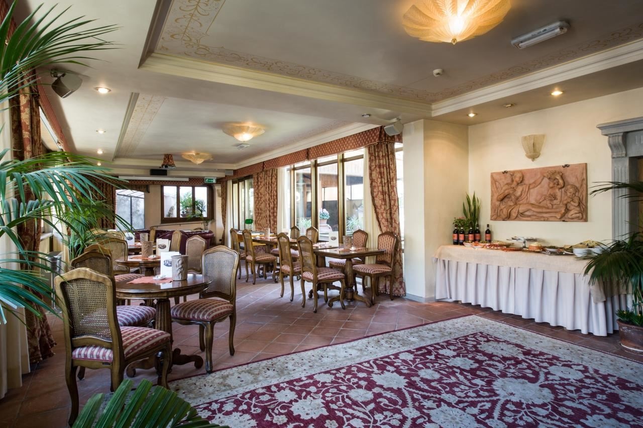 restaurants-breakfast-room