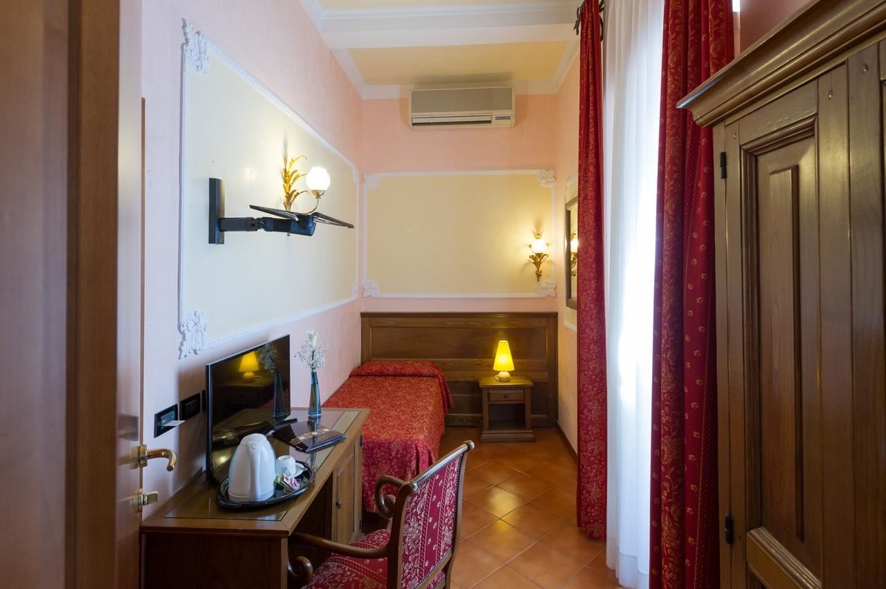 rooms-standard-single-room