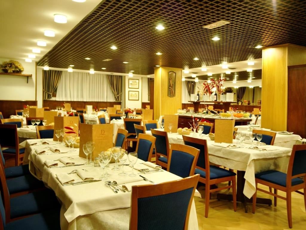 restaurants-restaurant