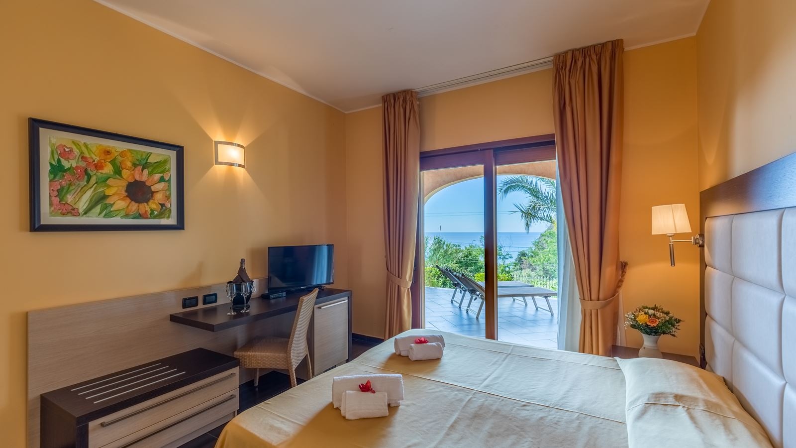 rooms-standard-room-sea-view