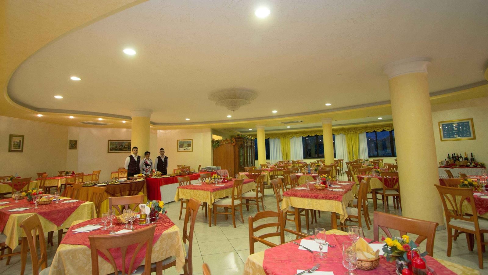 restaurants-restaurant