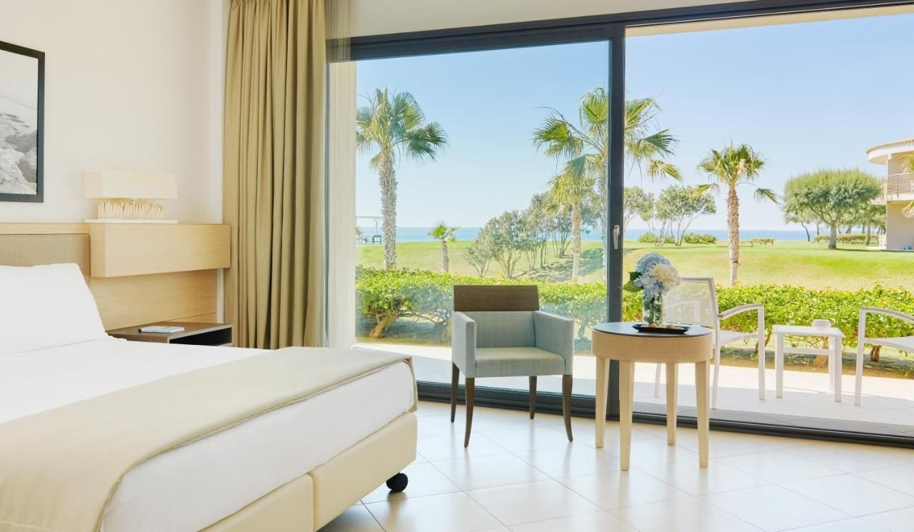 rooms-superior-sea-view-room