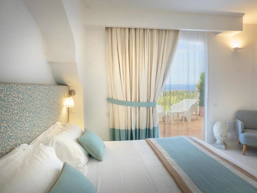 rooms-sea-view-room-for-single-use