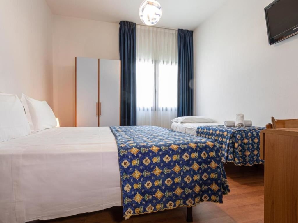 rooms-standard-room-no-balcony