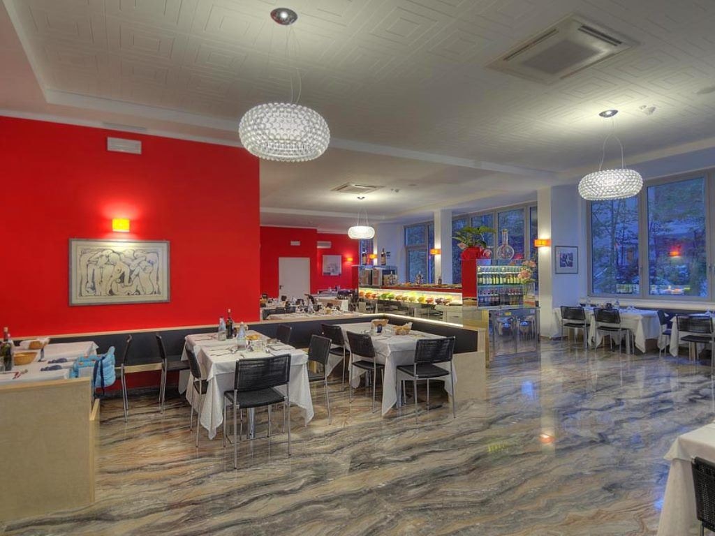 restaurants-restaurant