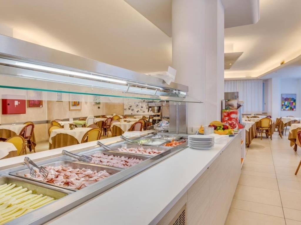 restaurants-restaurant