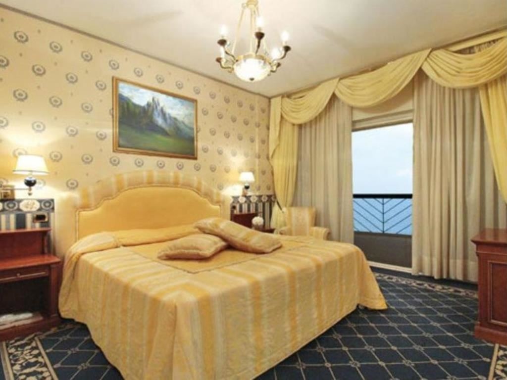 rooms-king-tower-executive-suite-2-pax