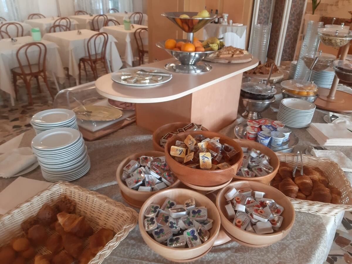 restaurants-breakfast-room