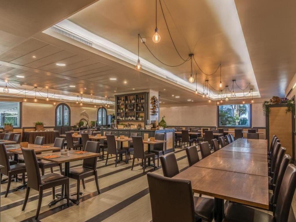 restaurants-restaurant