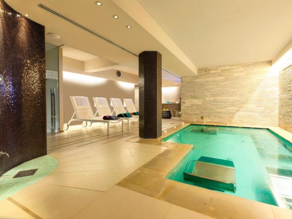 pools-indoor-pool