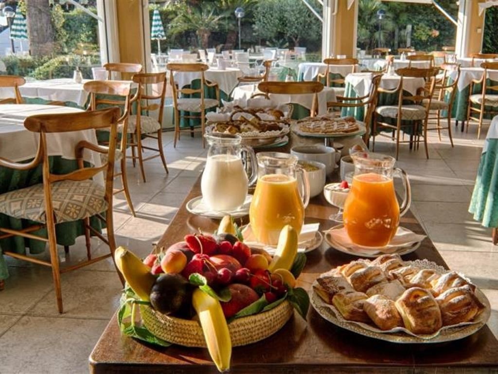 restaurants-restaurant