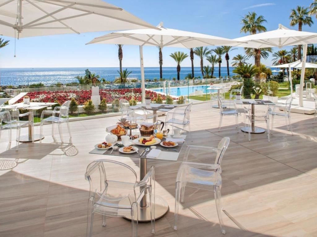 restaurants-restaurant