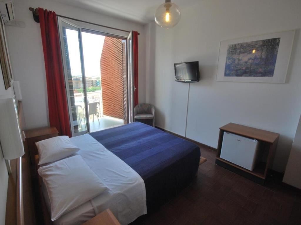 rooms-double-room-balcony