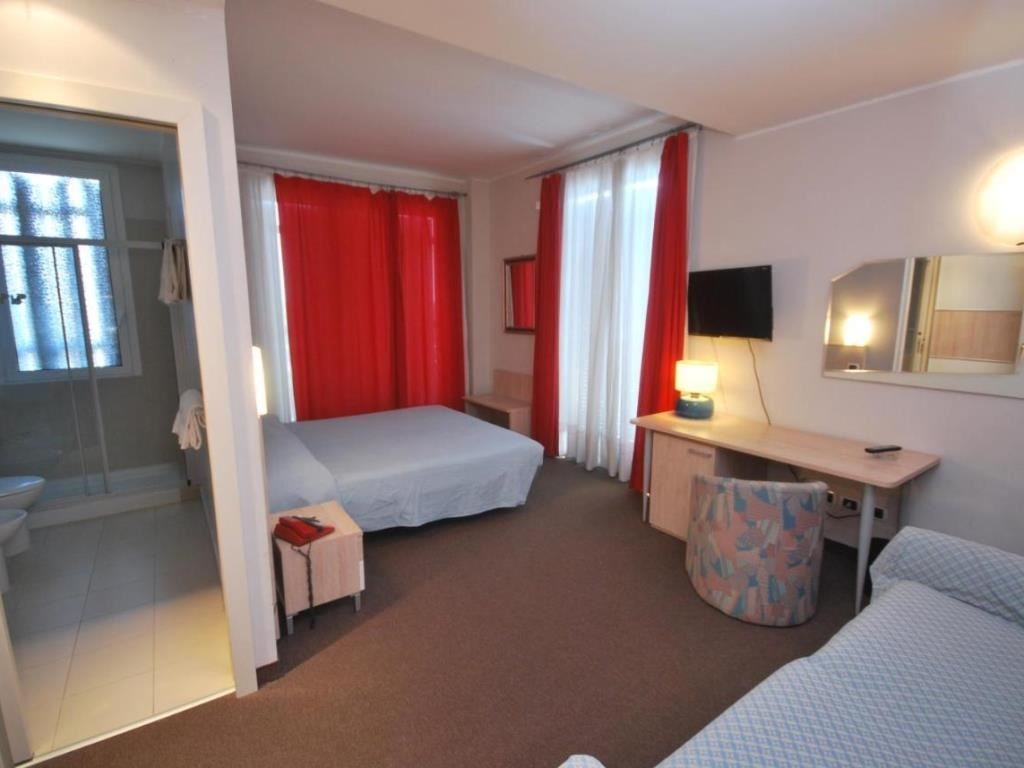 rooms-tripla-balcone