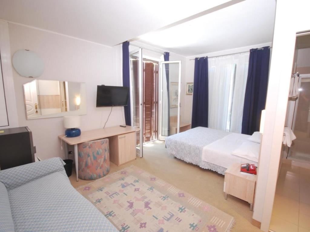 rooms-tripla-superior-balcone