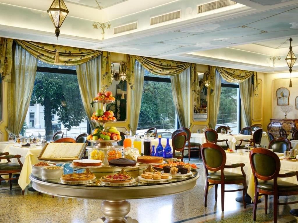 restaurants-restaurant