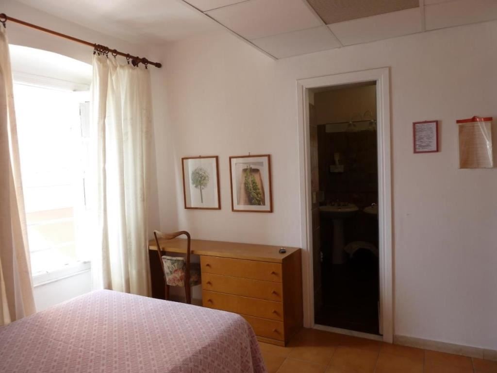 rooms-doppia-balcone-vista-mare