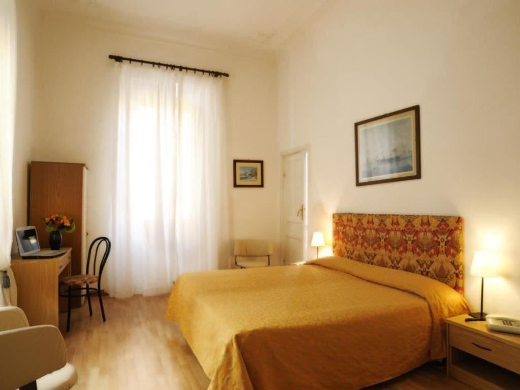 rooms-tripla-balcone