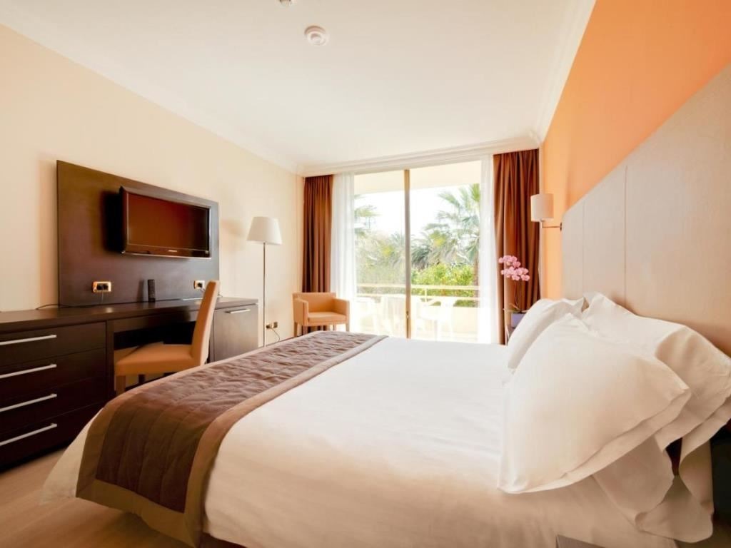 rooms-double-room-patio