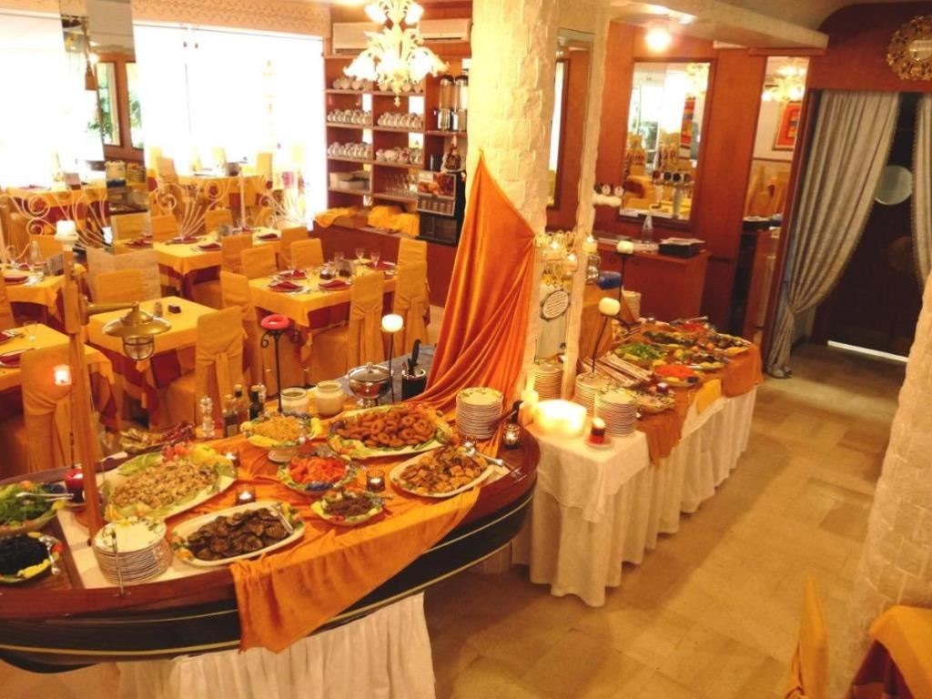 restaurants-restaurant