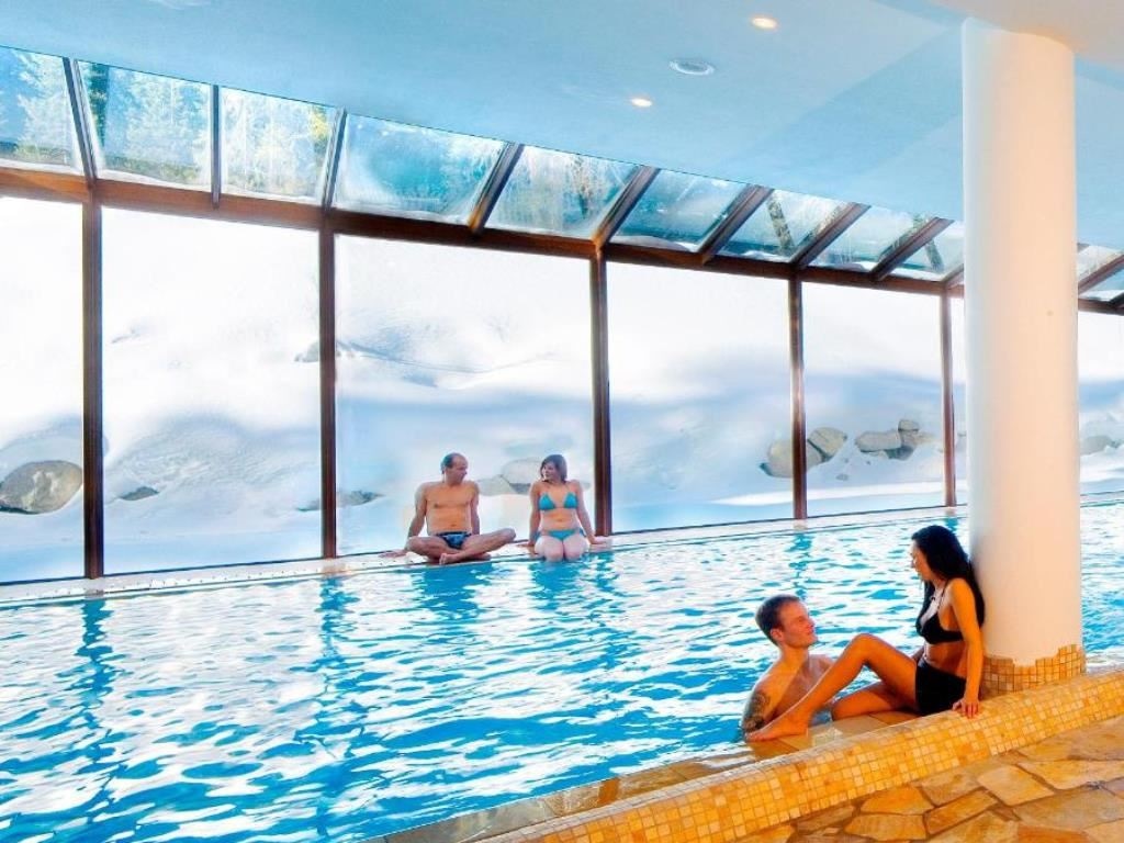 pools-indoor-pool