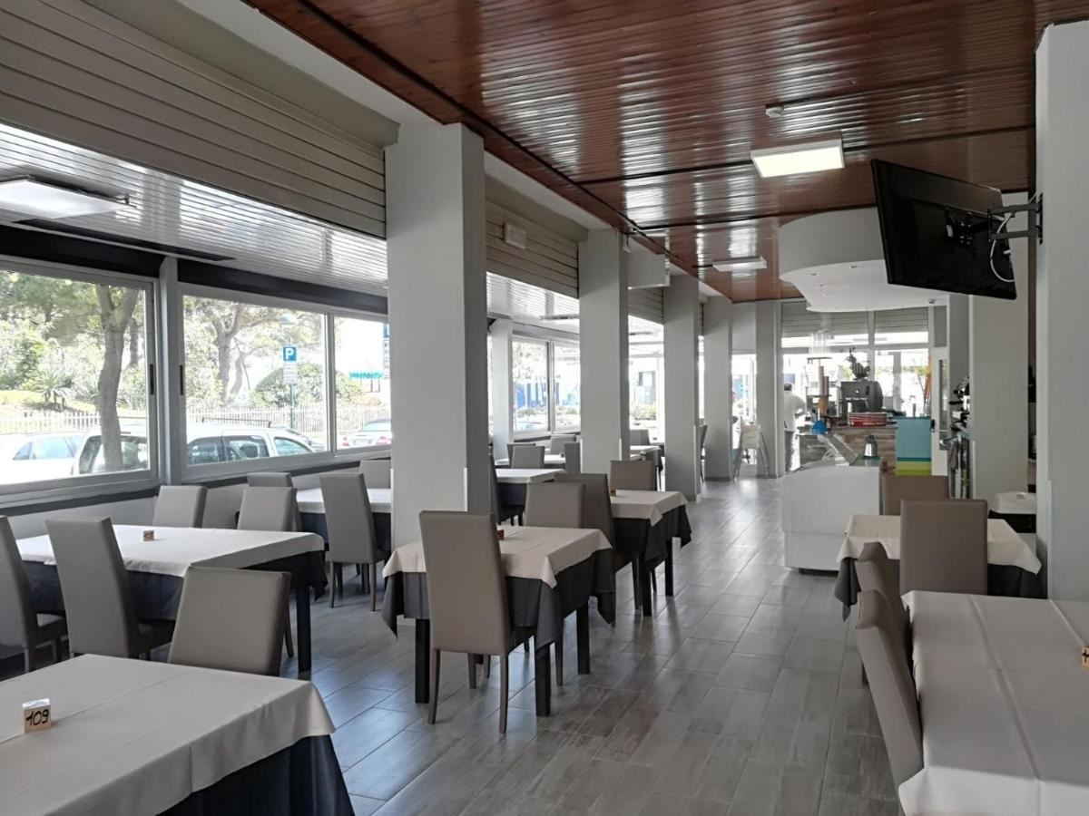 restaurants-restaurant