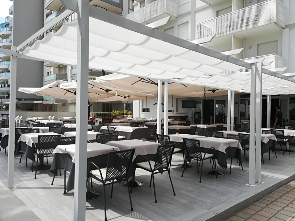 restaurants-restaurant