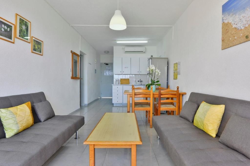 rooms-standard-apartment