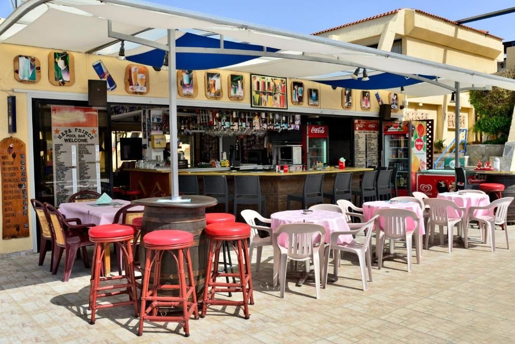 restaurants-restaurant