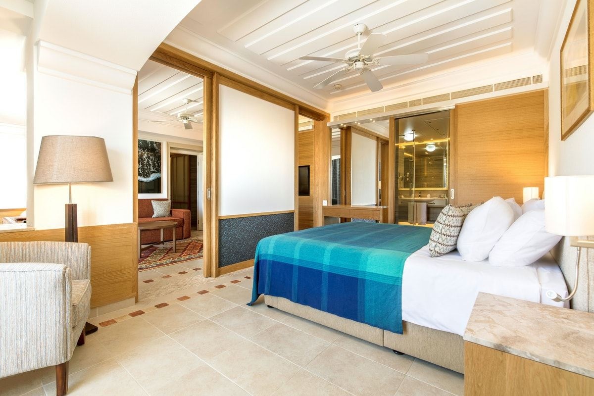 rooms-2-bedroom-familysuite-balcony-or-terrace