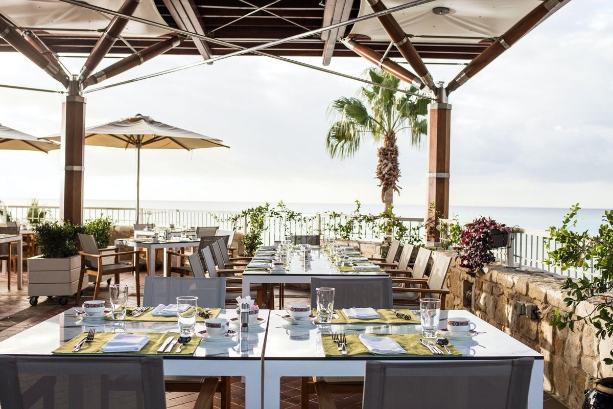 restaurants-restaurant