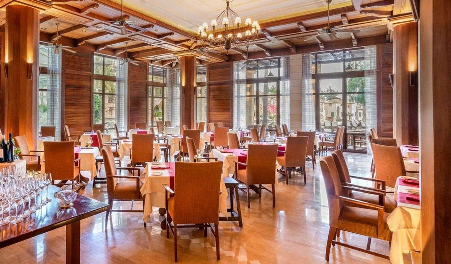 restaurants-bacchus-italian-gourmet-restaurant