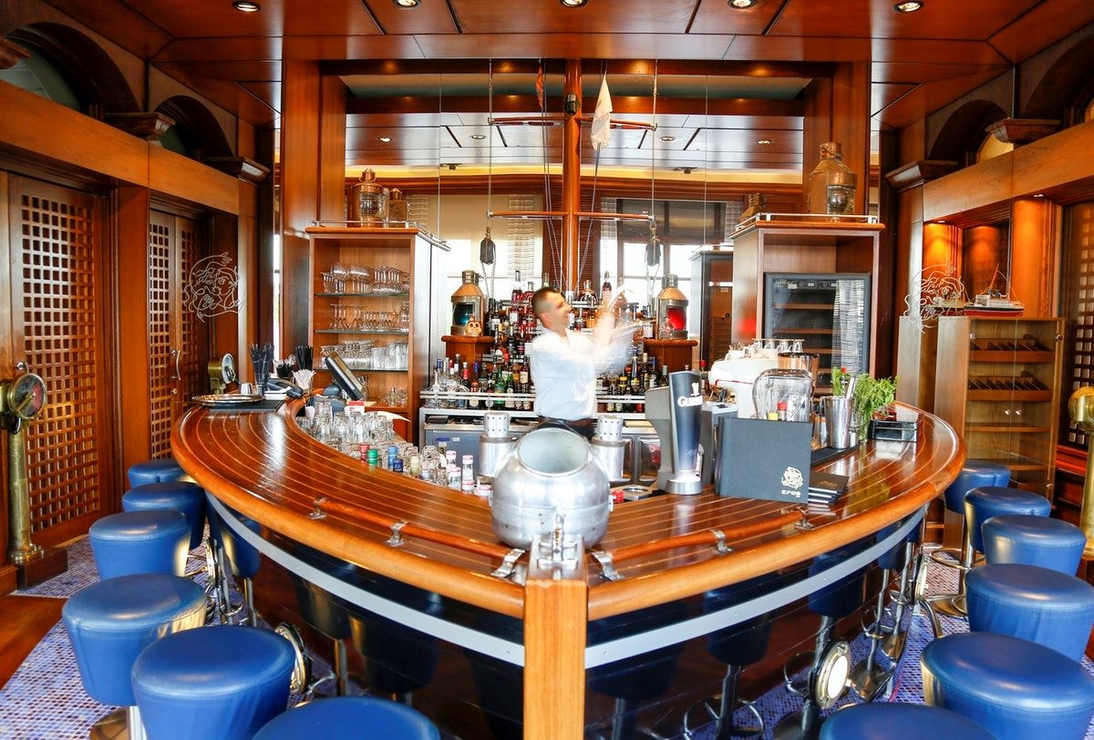 bars-eros-cocktail-bar