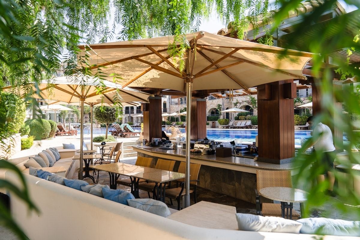 bars-poseidon-pool-bar