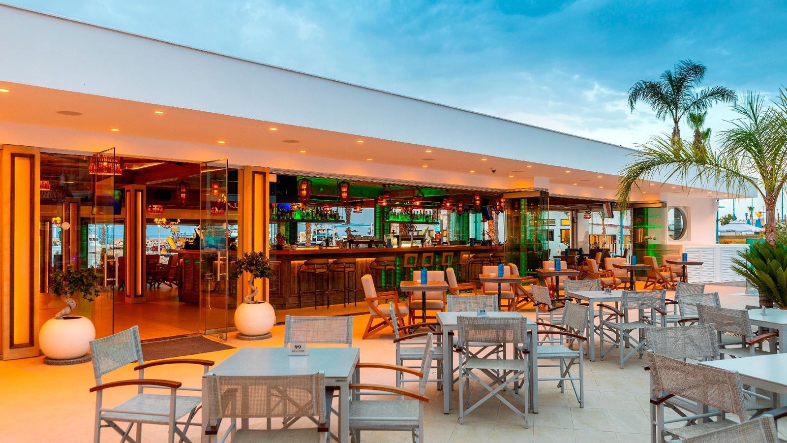 restaurants-restaurants