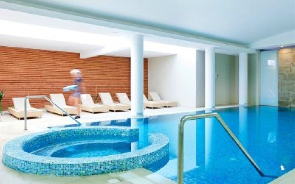pools-indoor-pool