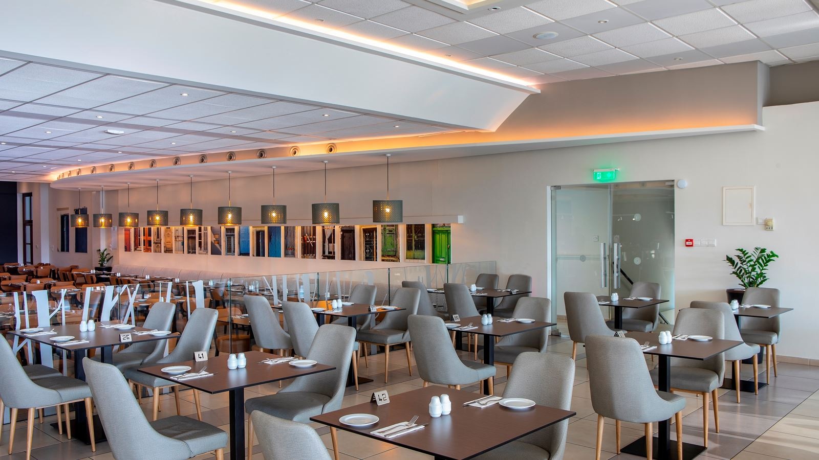 restaurants-alexander-restaurant