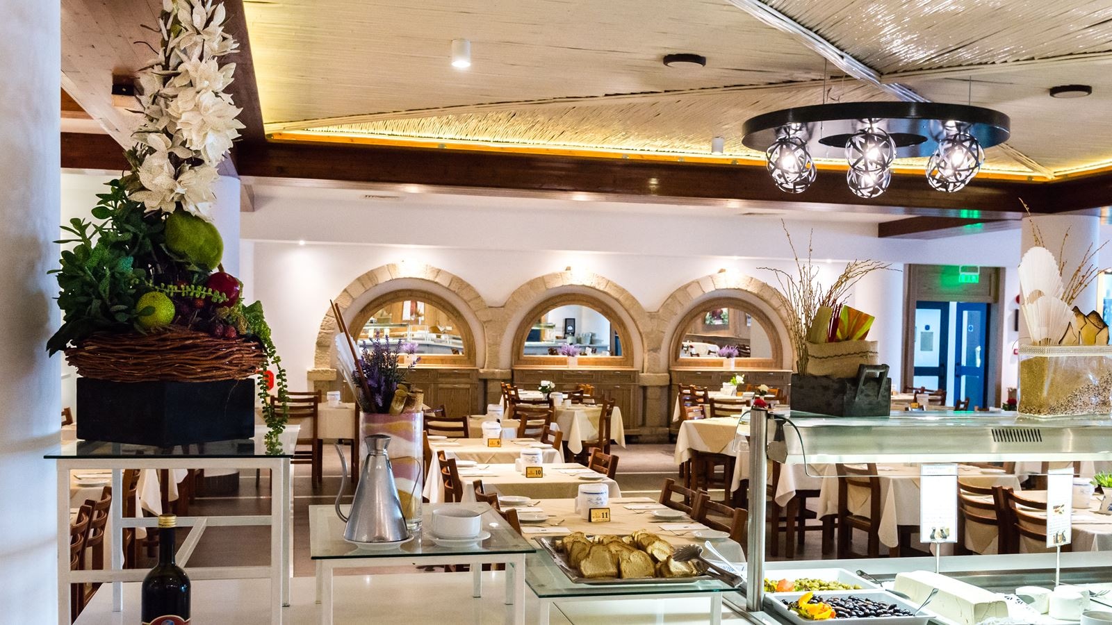 restaurants-restaurants