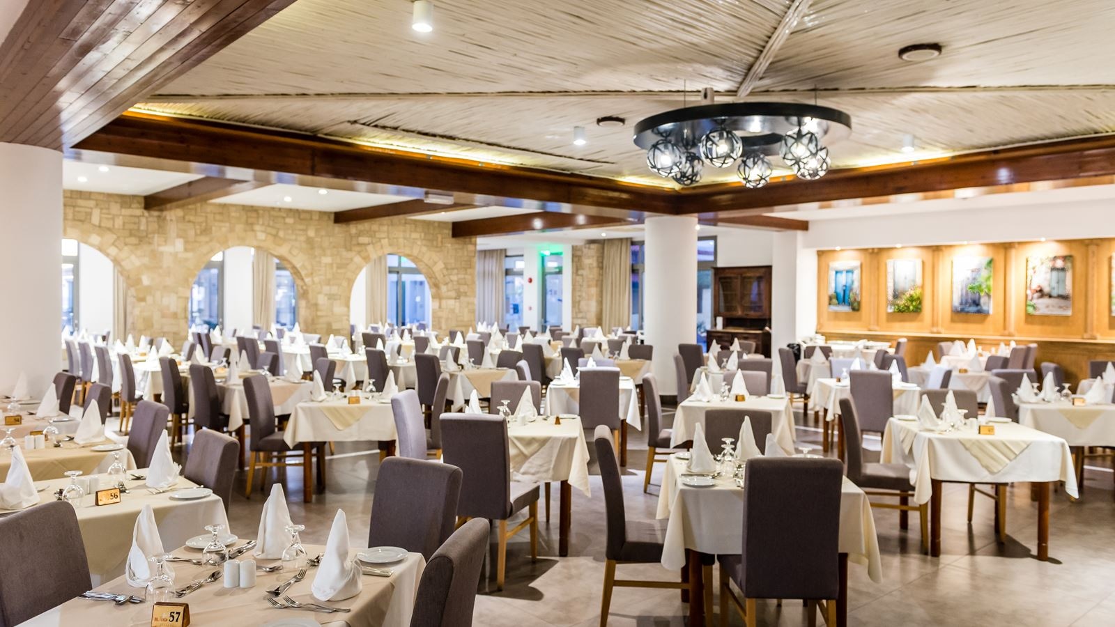 restaurants-restaurants