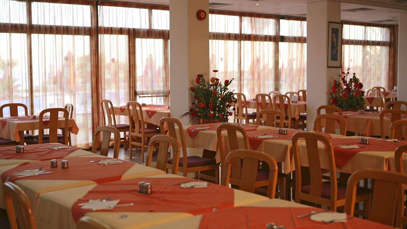 restaurants-main-restaurant