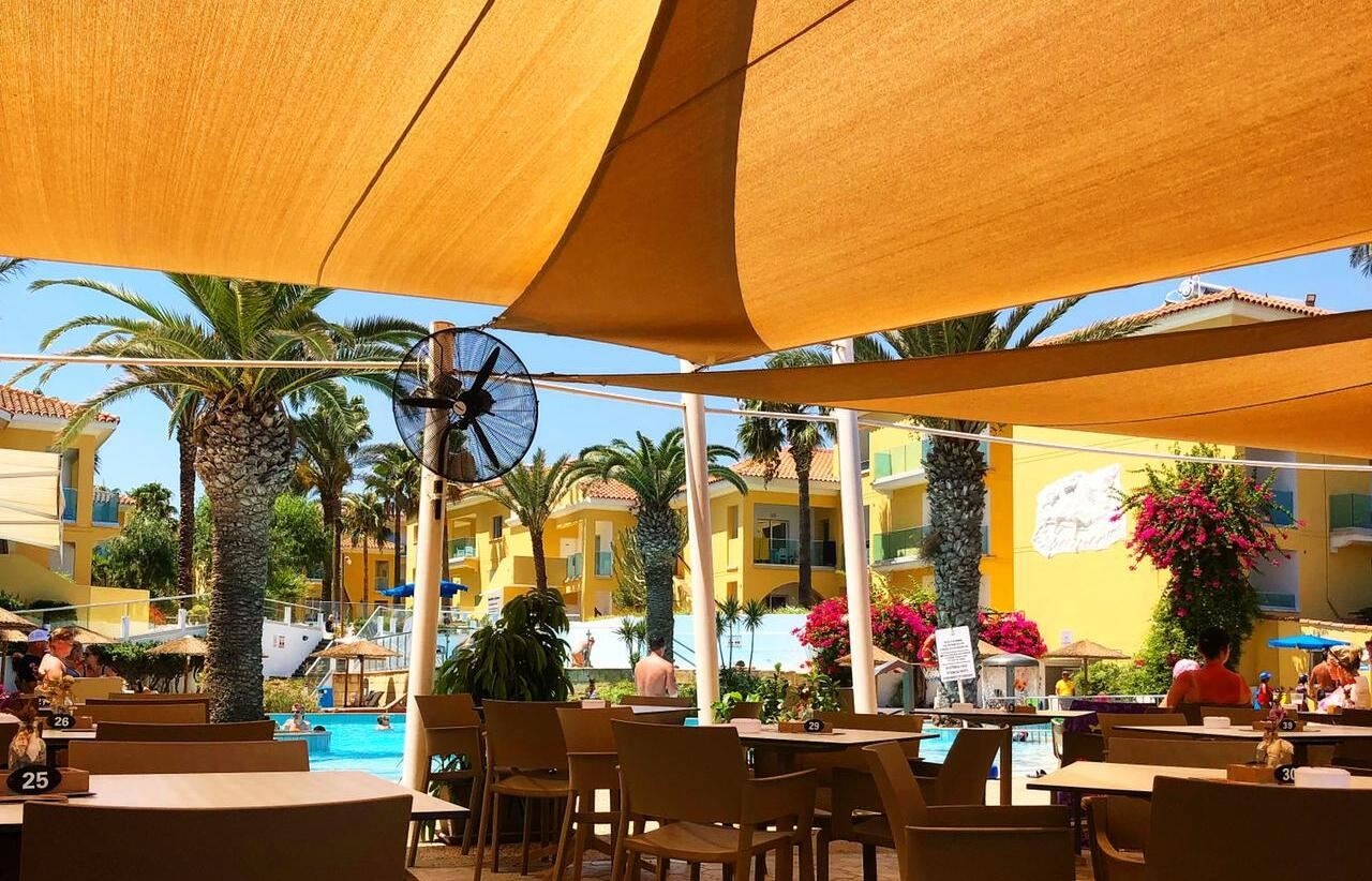 restaurants-sea-view-restaurant