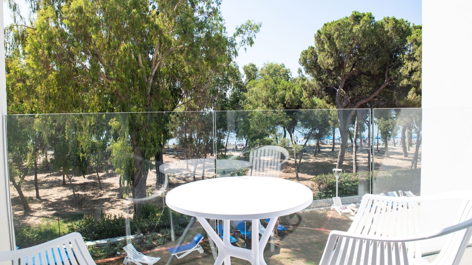 rooms-standard-room-seaview-balcony-or-terrace