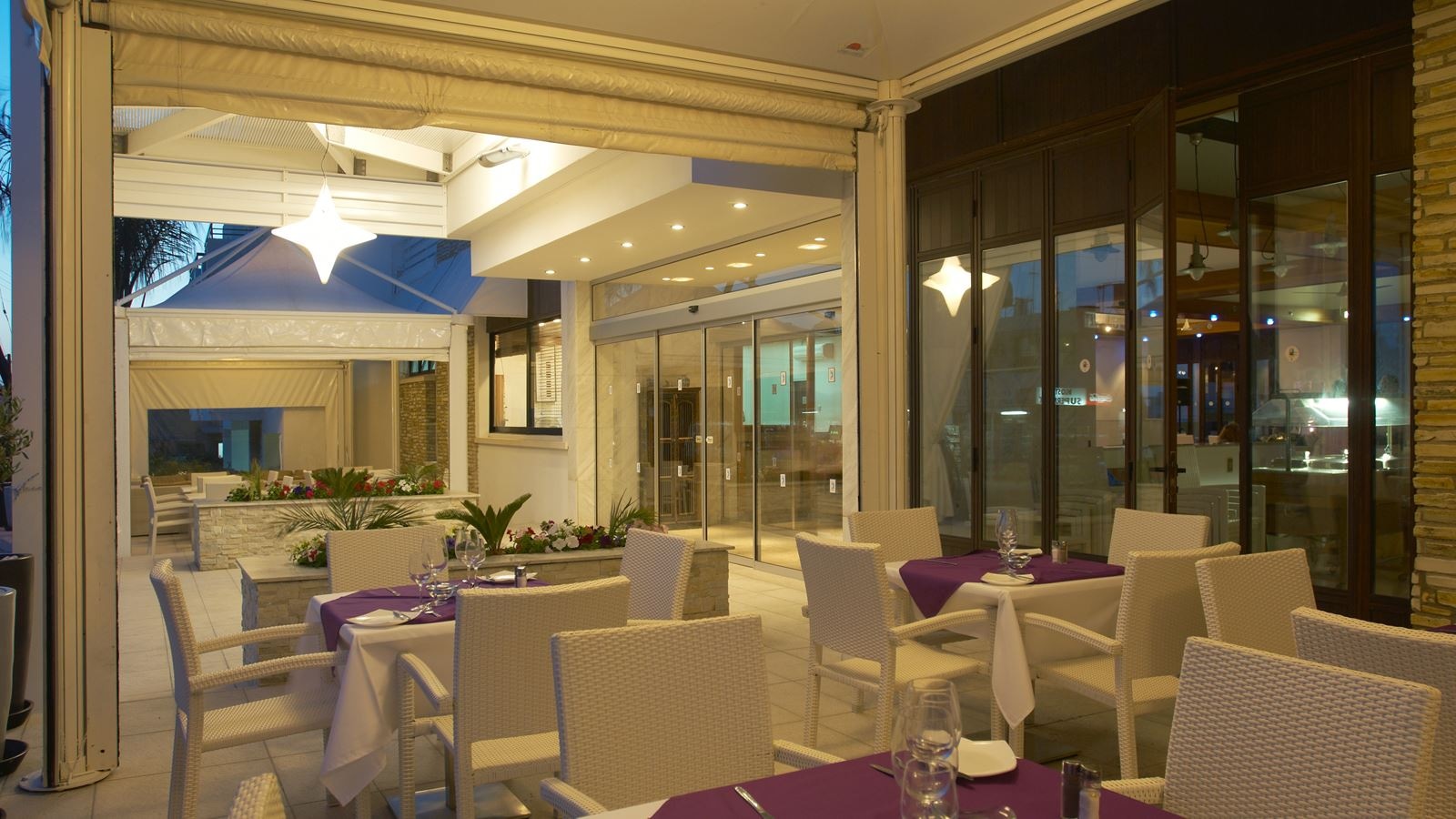 restaurants-restaurants