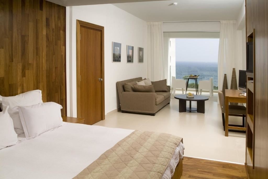 rooms-superior-juniorsuite-seaview-balcony