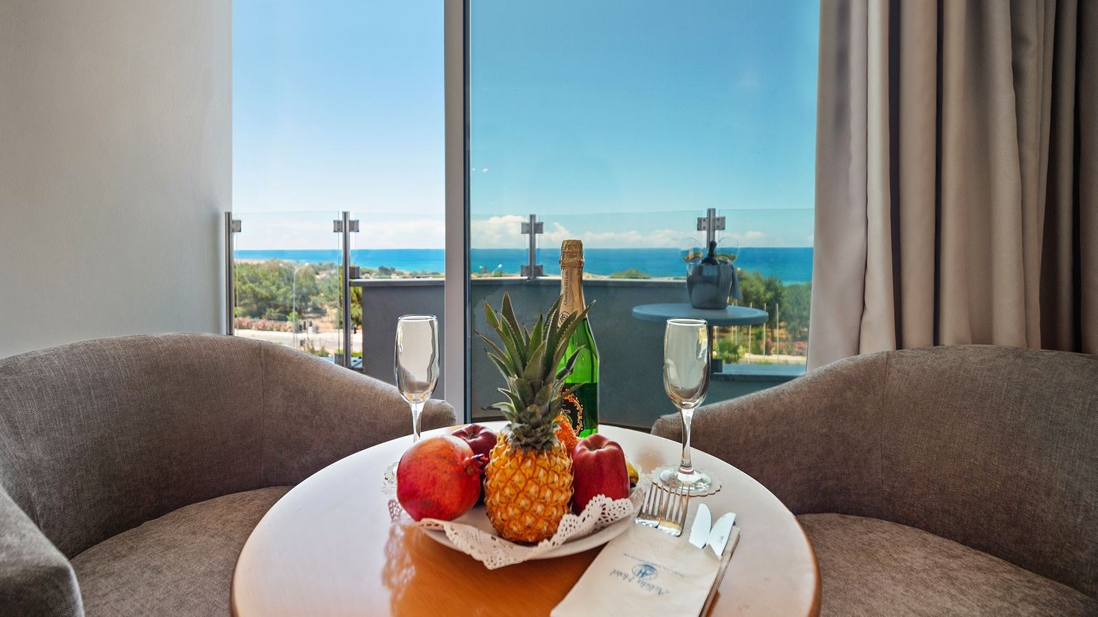 rooms-standard-double-seaview