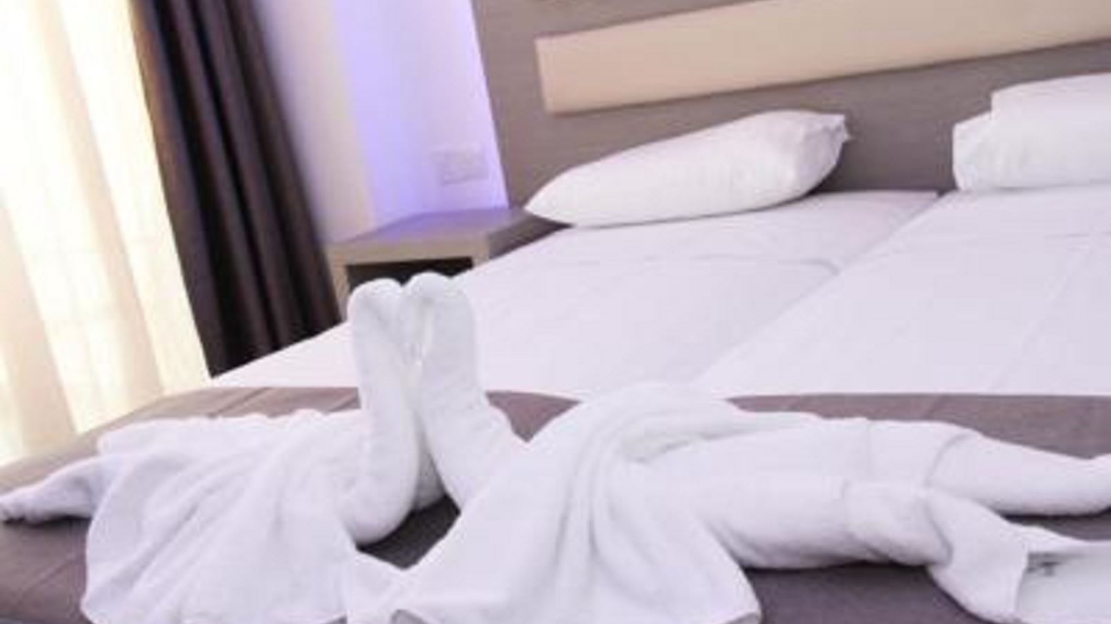 rooms-family-room--sea-view-balcony-