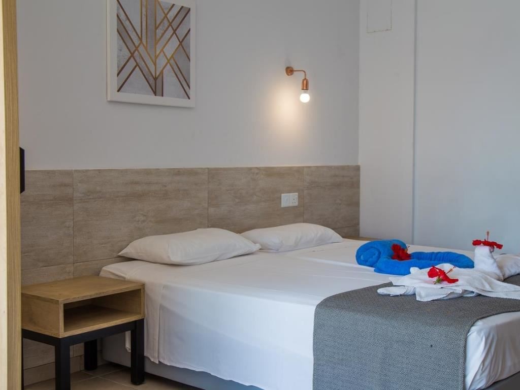 rooms-twin-standard-room-balcony-or-terrace